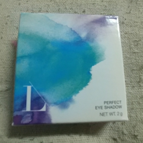 Limelight by Alcone Other - Perfect Eye Shadow